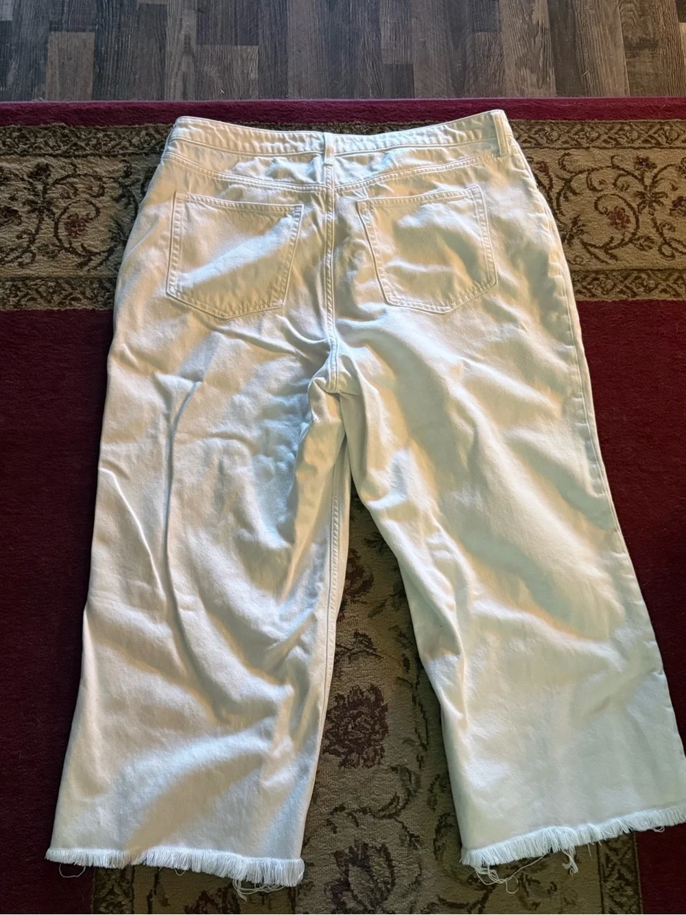 Abercrombie & Fitch White Wide-Leg Frayed Hem Jeans - Picture 2 of 4